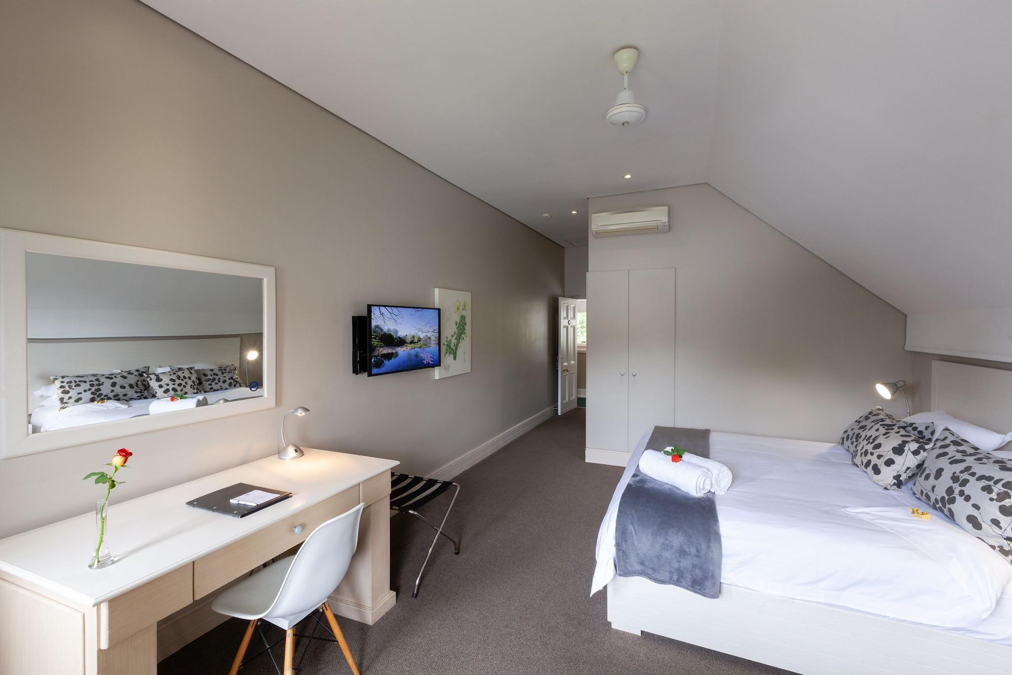 Quarry Lake Inn East London Buitenkant foto