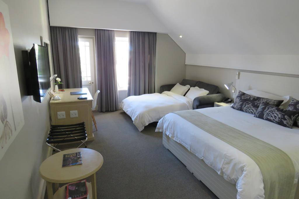 Quarry Lake Inn East London Buitenkant foto