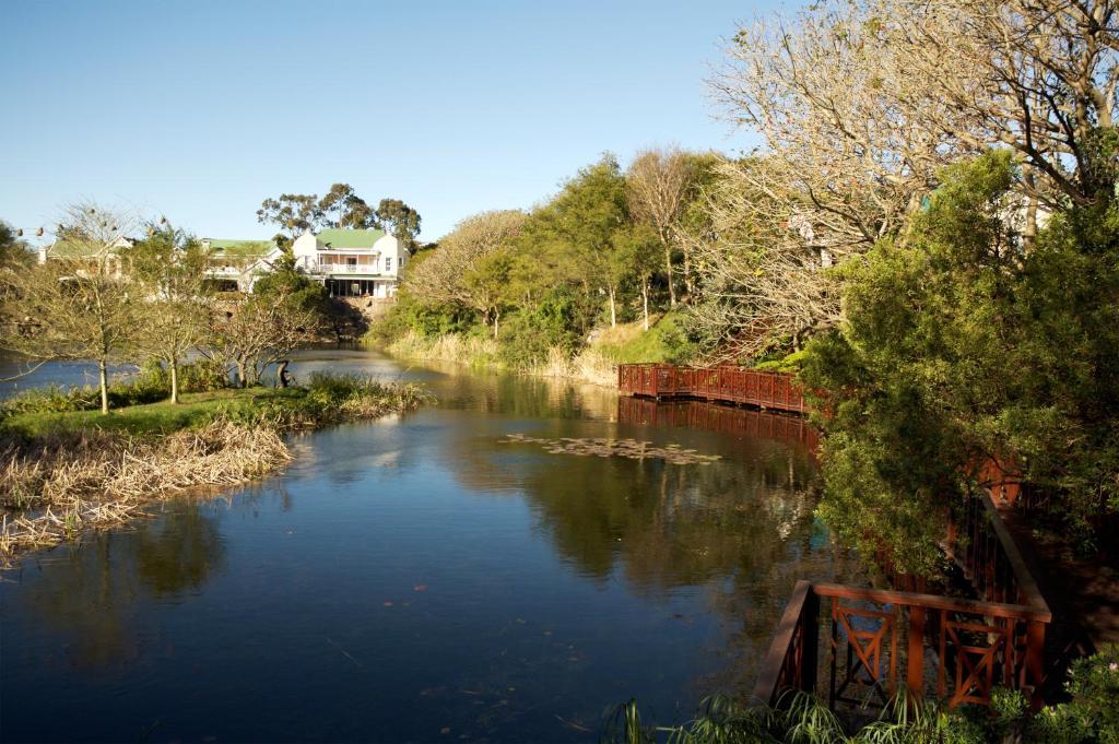 Quarry Lake Inn East London Buitenkant foto